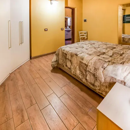 木屋 Beautiful Chalet With Swimming Pool In Lombardy